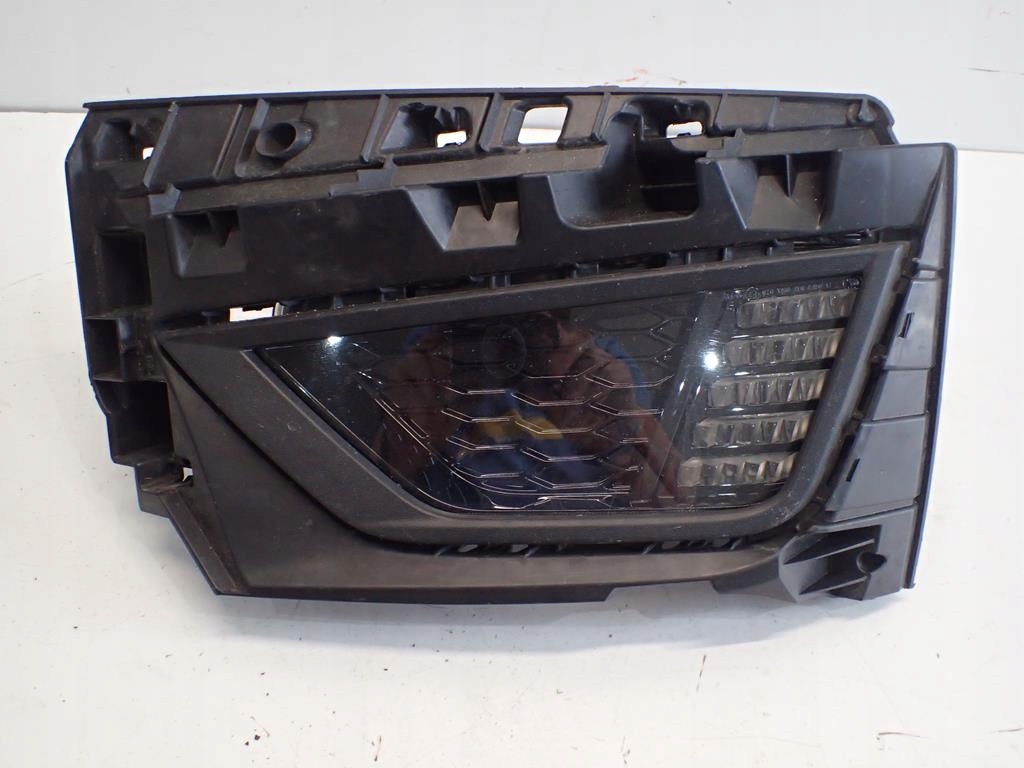ГАЛОГЕН правый vw Polo V 17- 2G