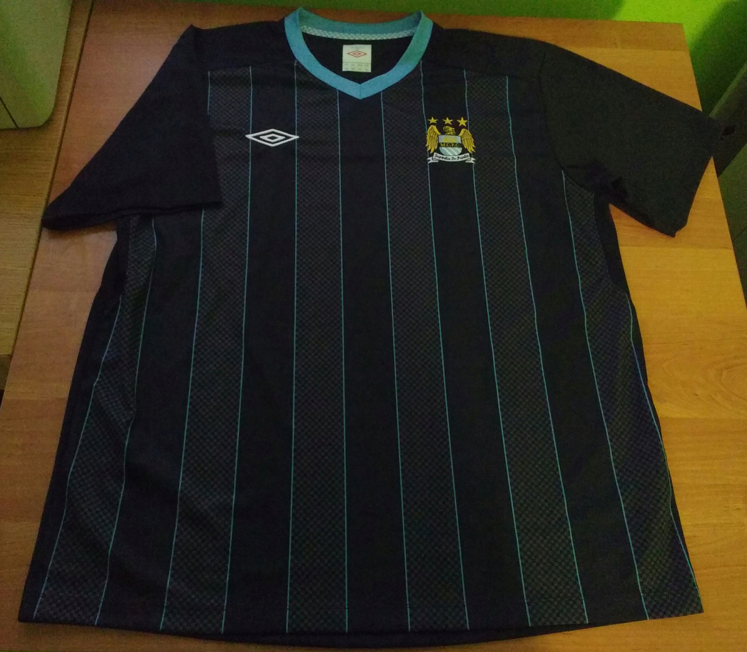 Umbro MANCHESTER CITY AGUERO TOURE PREMIER LEAGUE