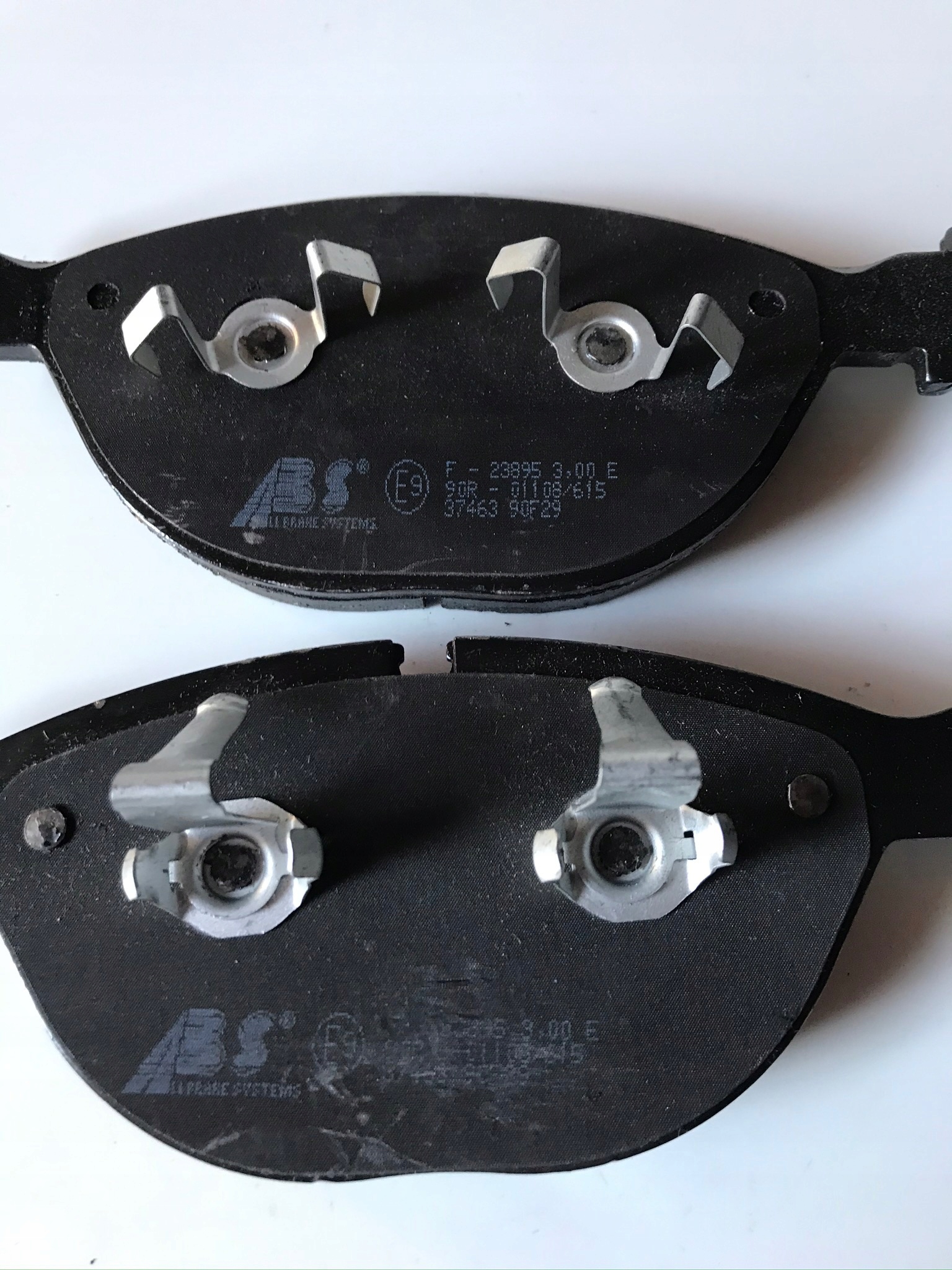 KLOCKI HAMULCOWE PRZOD BMW 5 E60 6 E64 E63 7 E65 Installation side Front