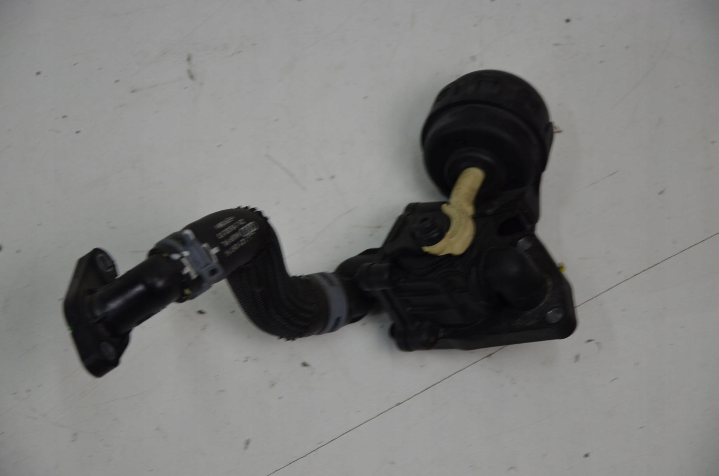 AUDI A8 4H регулирующий клапан 059121737AJ