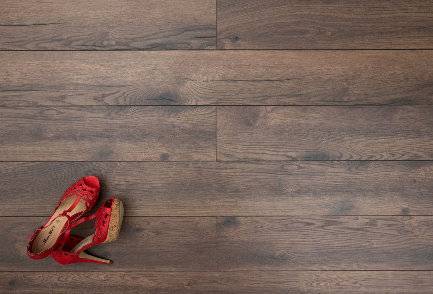 PANELE PODŁOGOWE AQUA AMAZONE AC5 10MM V4-FUGA Długość 138 cm