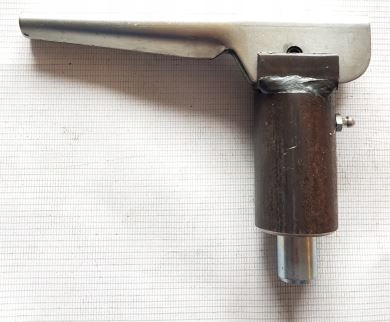 RYGIEL SPRĘŻYNOWY WSPORNIKA NOGI BDF L-133MM FI20 Marka Jost