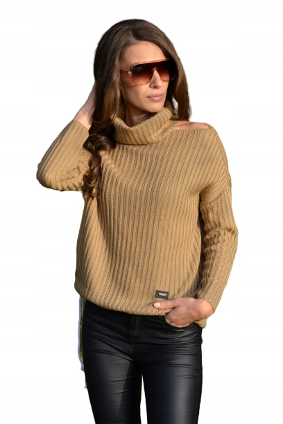 

Sweter z golfem i rozcięciami na ramionach