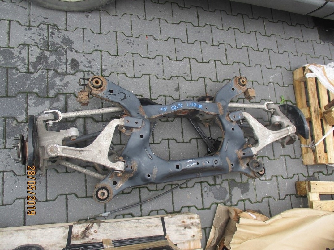 KOŁYSKA SANKI tylne INFINITI QX70 10R