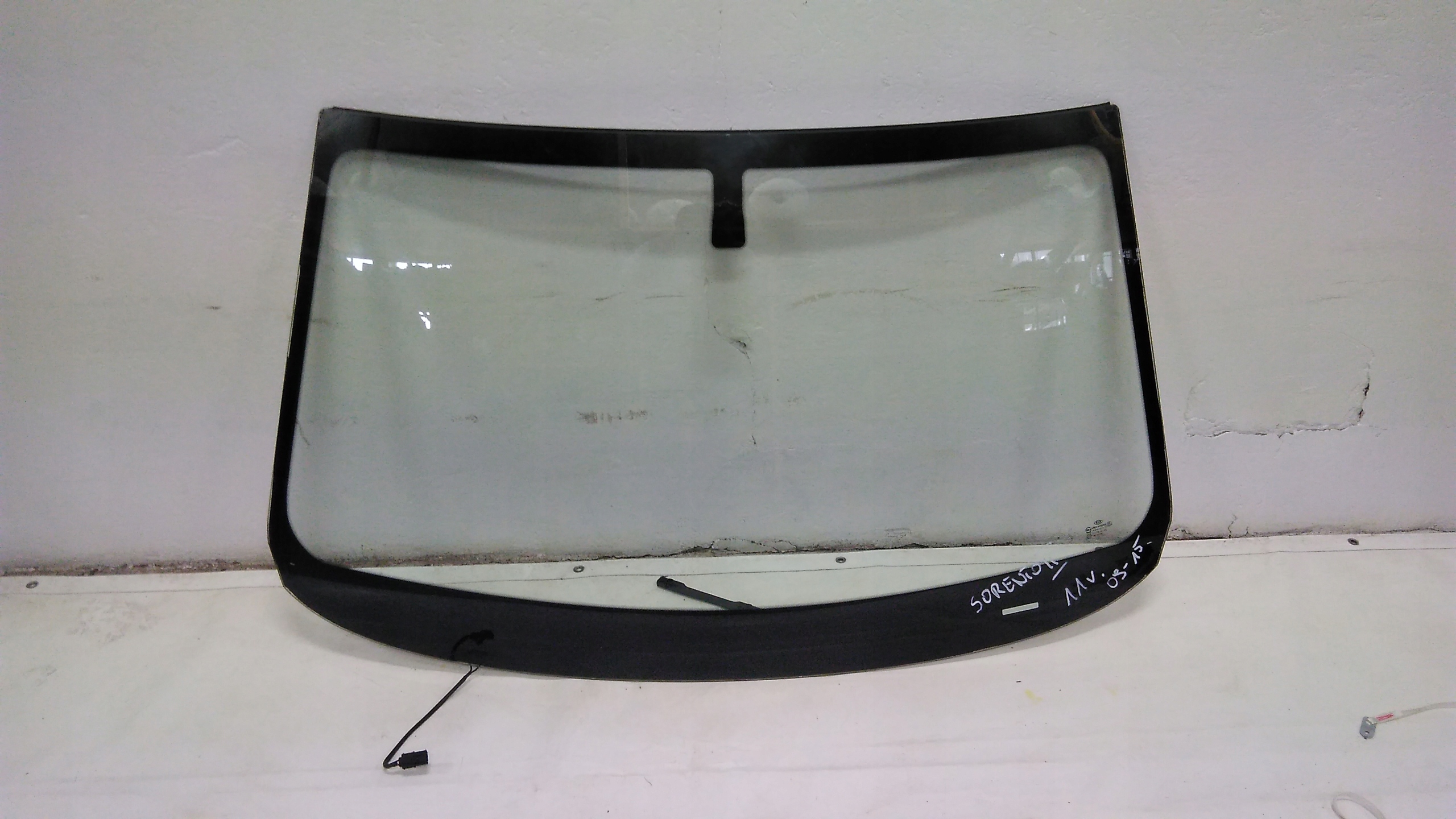 KIA SORENTO II SZYBA CZOŁOWA PRZEDNIA ORYGINA 11 r