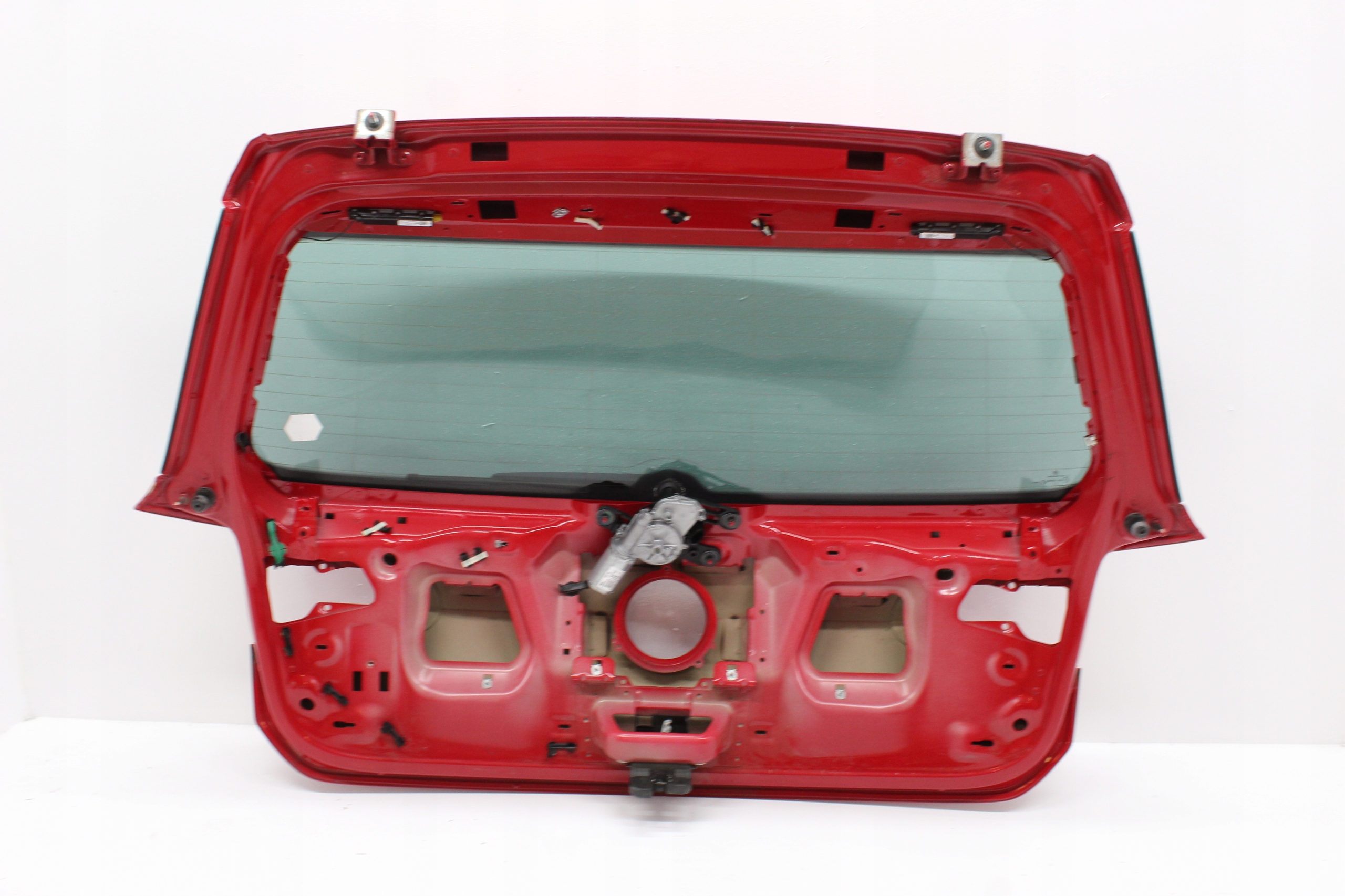 VW GOLF 7 HB KLAPA BAGAŻNIKA LY3D Typ samochodu Samochody osobowe