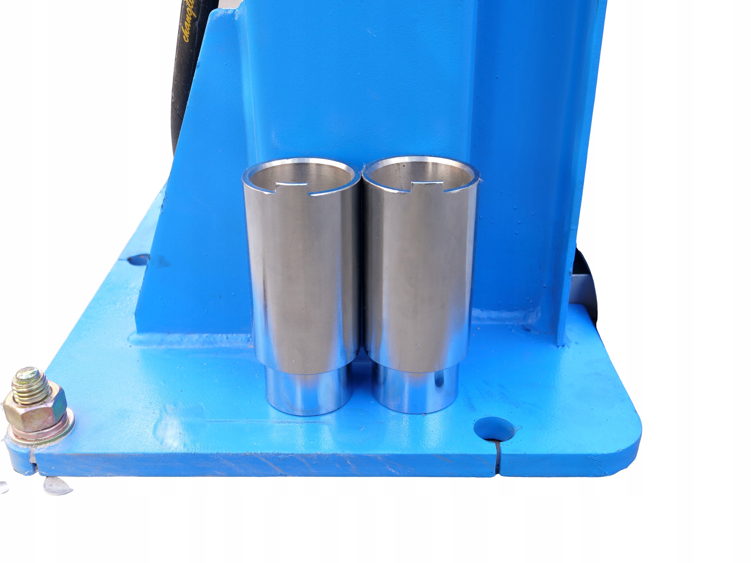 PODNOSNIK DWUKOLUMNOWY 4 5T BUS DLUGIE LAPY 150CM Producent code L 2 45E