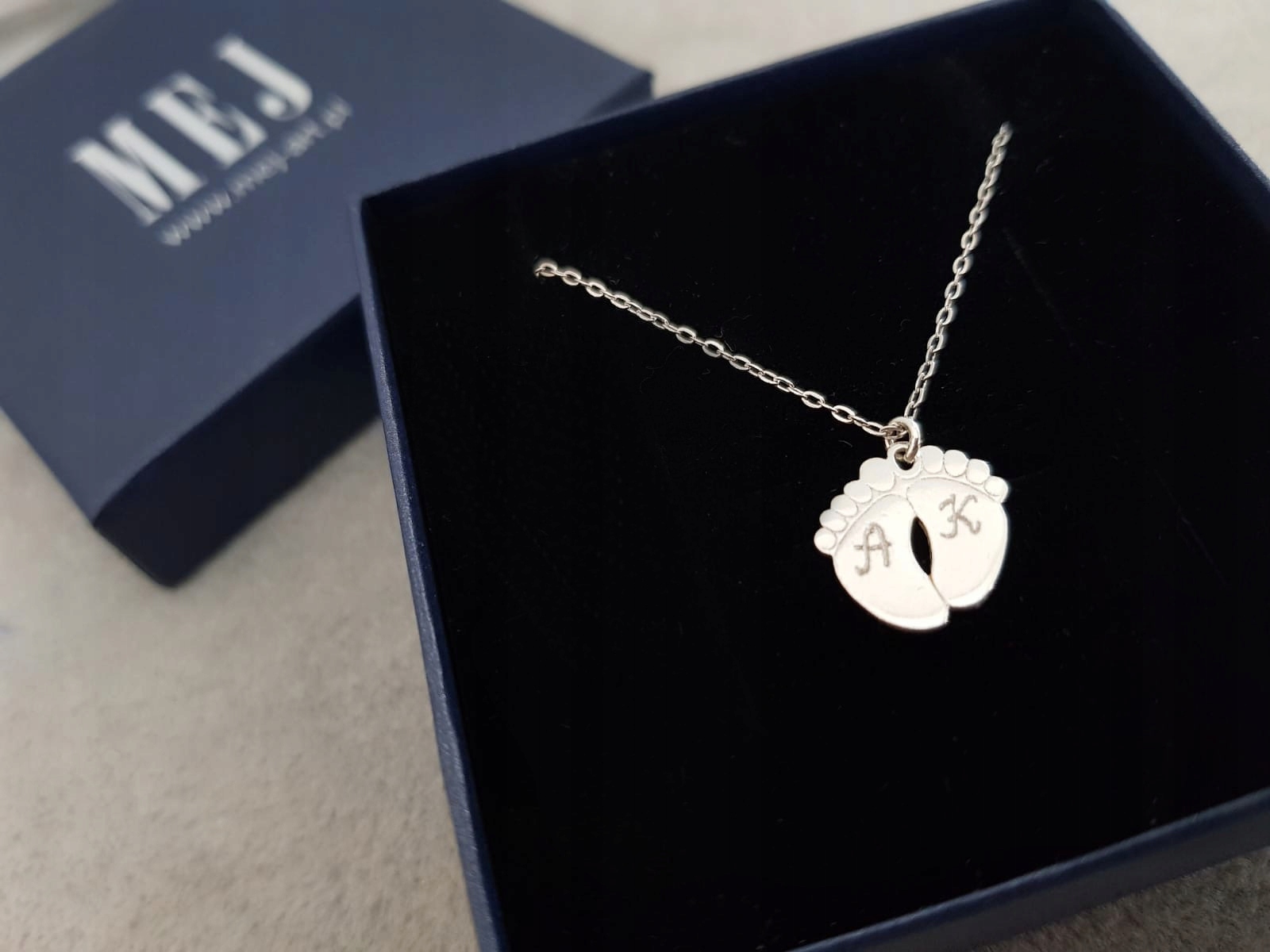 

Naszyjnik stópki srebrne z grawerem+pudełko gratis