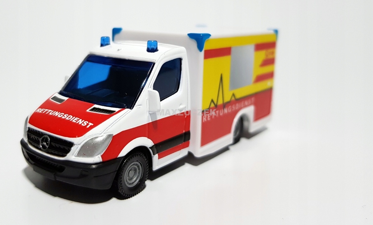SIKU 1536 AMBULANS NOWOŚĆ 01.2020 Rodzaj pojazdu ambulans