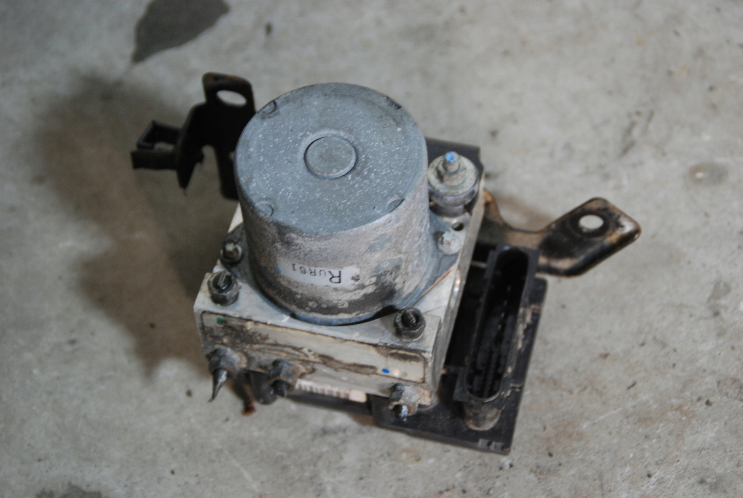 Ford OE 0265231027 насос abs