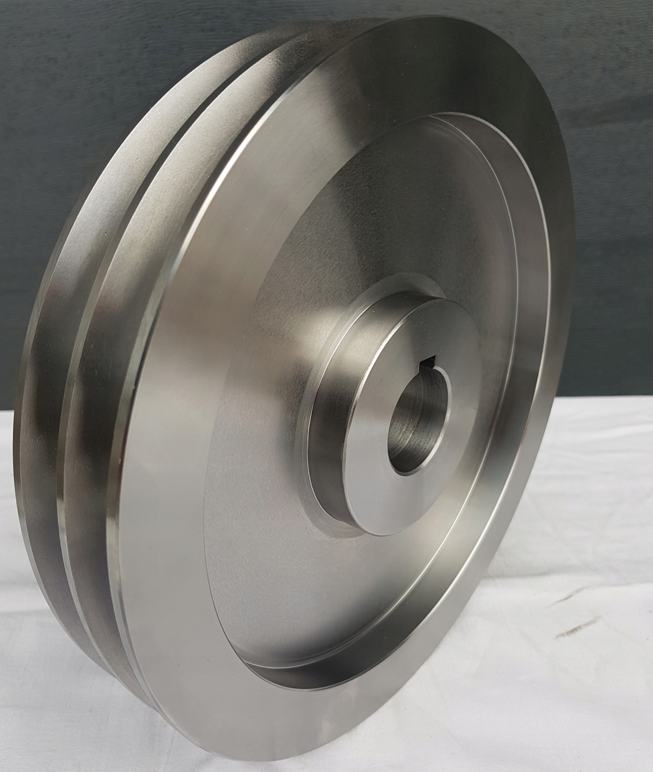 Koło pasowe fi 250mm 2x17 Hb Stalowe Polskie