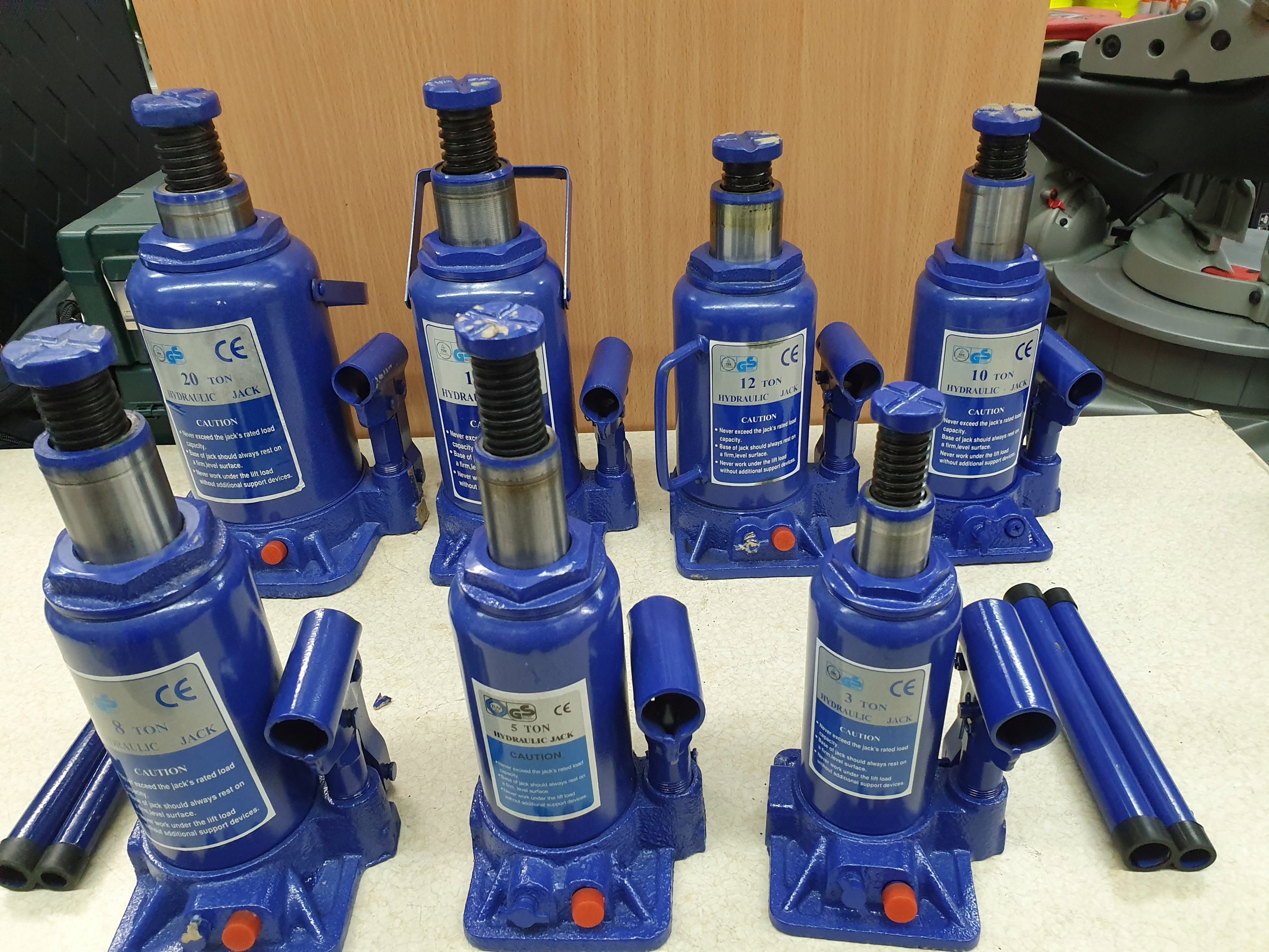 Podnosnik slupkowy 8T Producent code 14524 8T