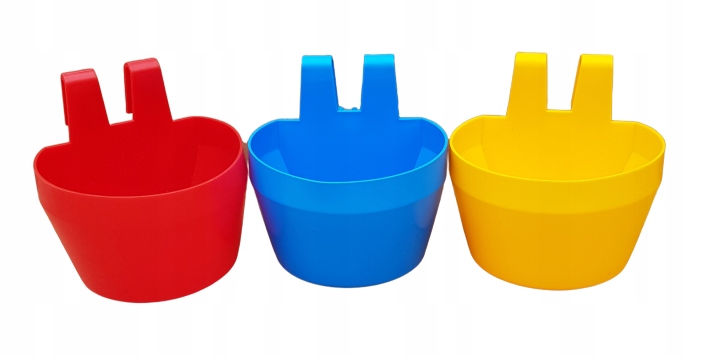 

Pojemnik plastikowy do pasz, wody 0,3 l zawieszany