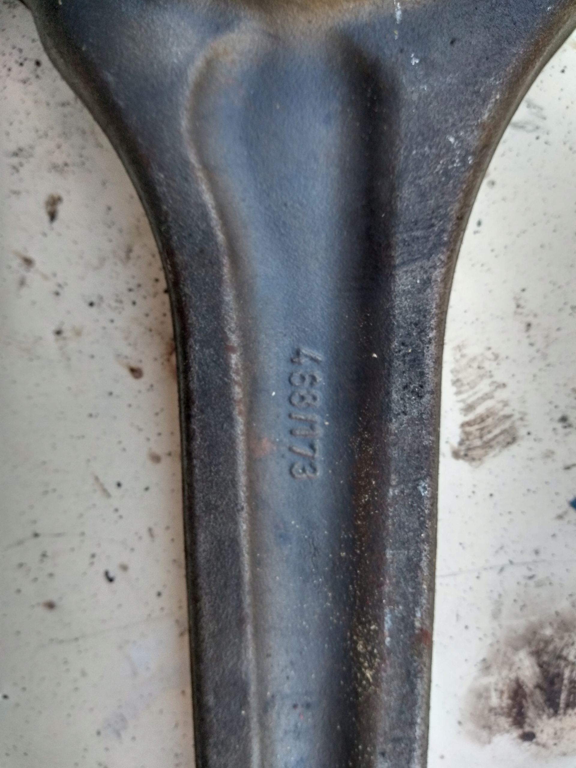 Шатун двигатель Man D2848
