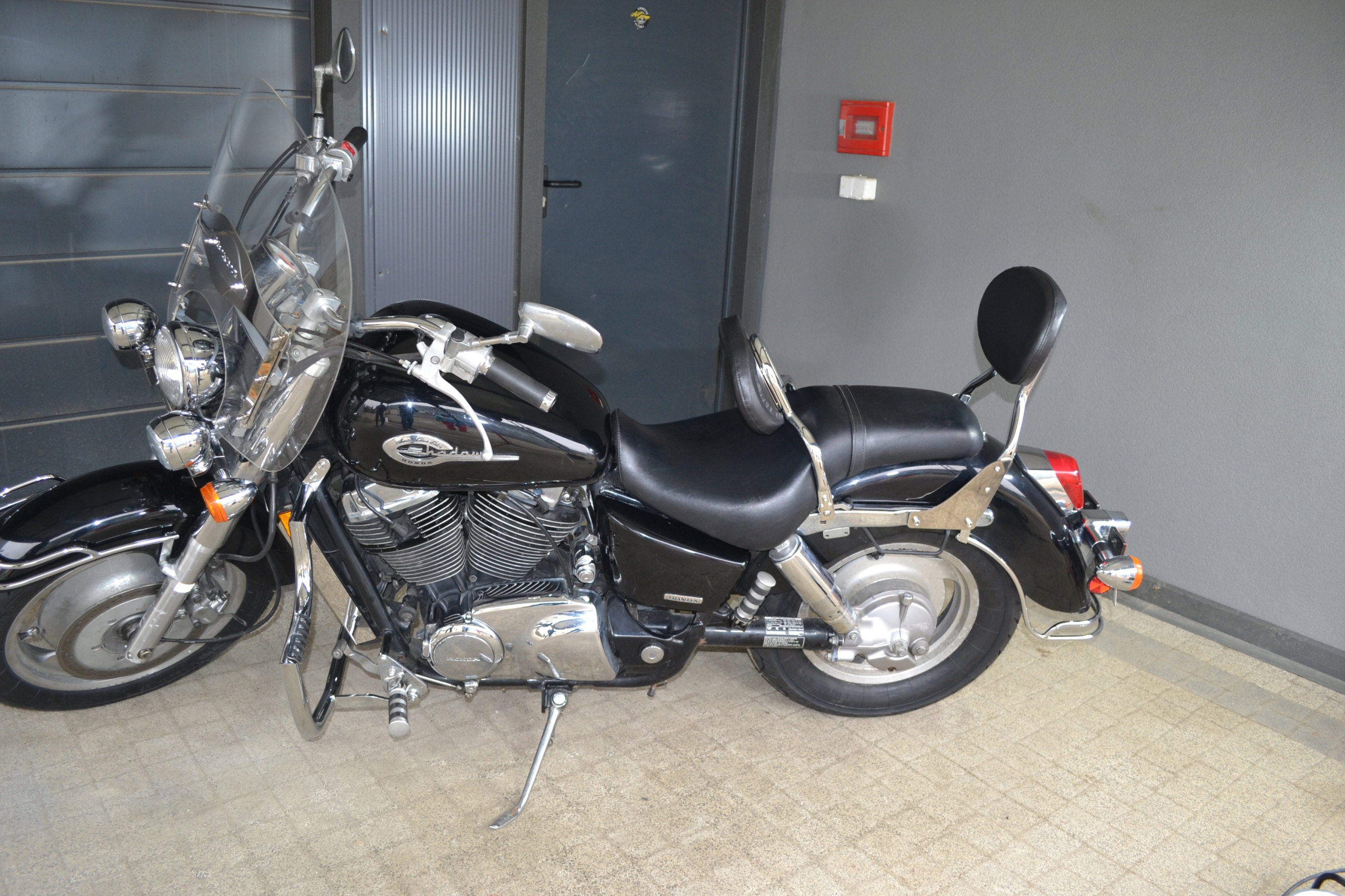 RELING NA TYLNY BŁOTNIK HONDA SABRE 1100 SC 43 Producent Motonautilus