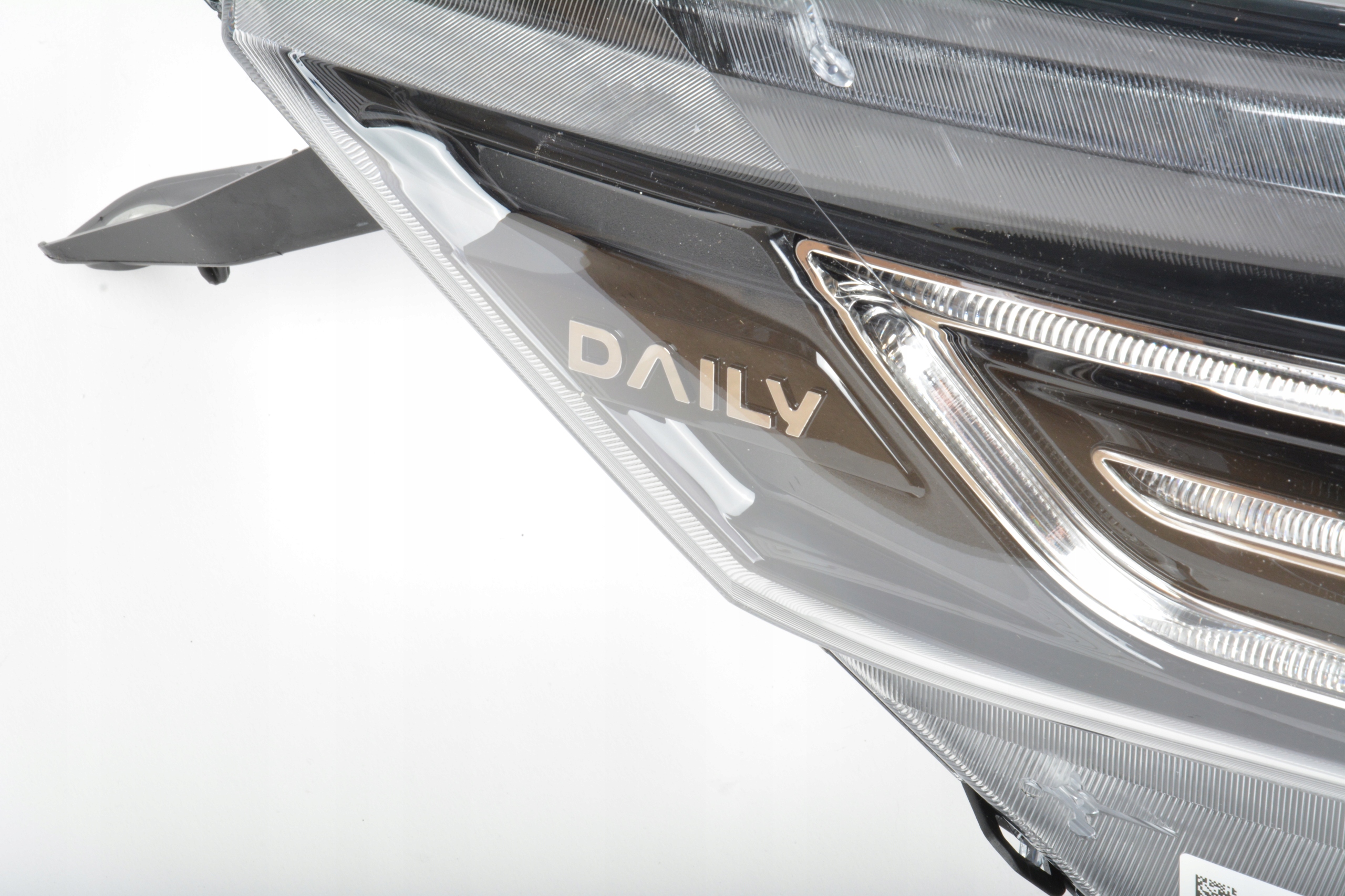 IVECO DAILY 2019 REFLEKTOR LAMPA LED PRZÓD PRAWA Typ samochodu Samochody dostawcze