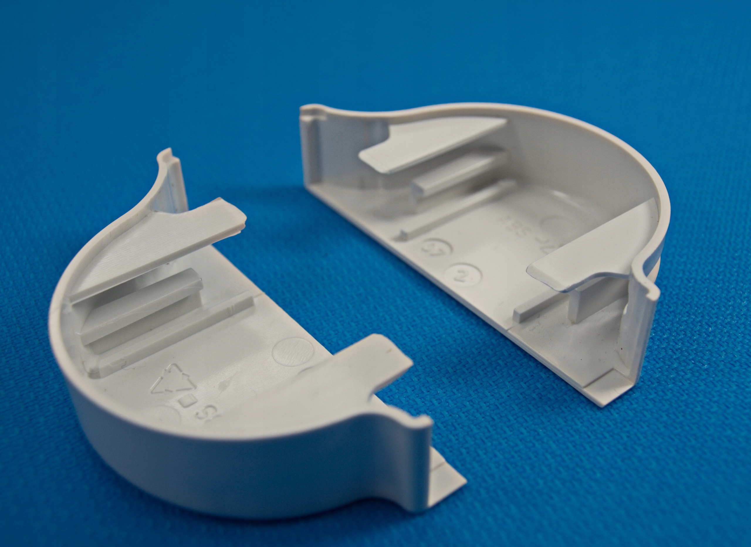 ZAŚLEPKI OSŁONKI BOCZNE KASETY MASKOWNICY ROLETY BESTA - 10kpl Kod producenta Zaślepki kasety do rolety Besta