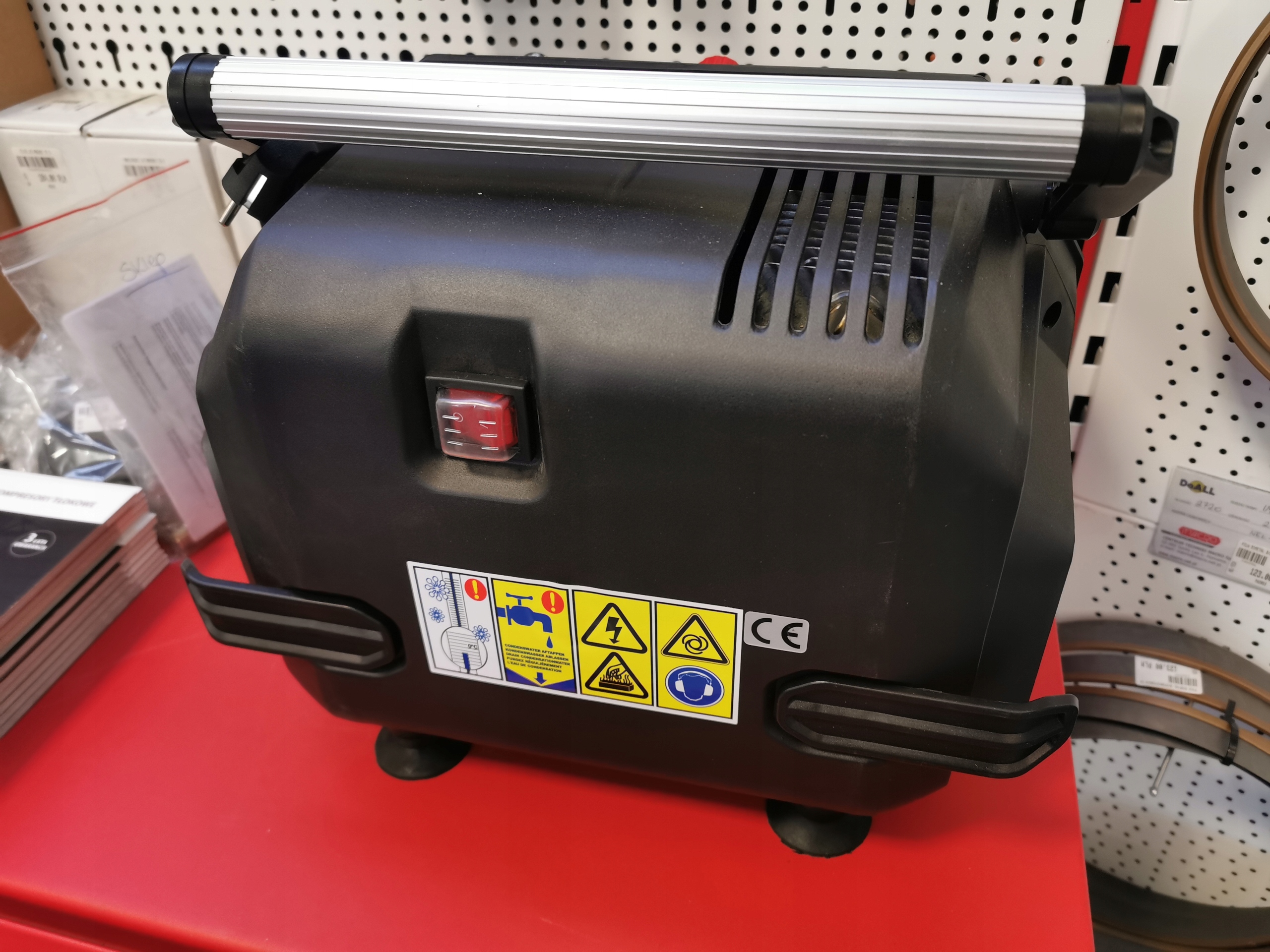 Sprężarka bezolejowa KOMPRESOR Airpress H215-6 Model H215-6