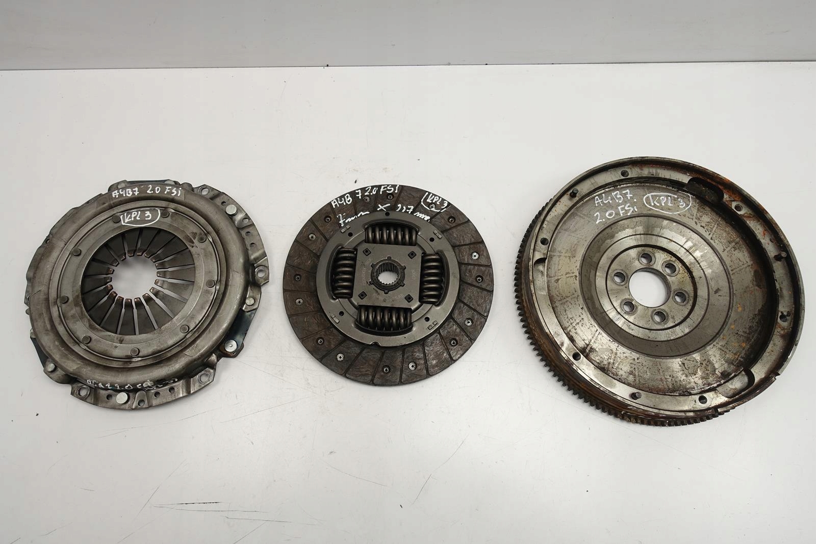 Audi A4 B7 2.0 FSI полный комплект сцепления