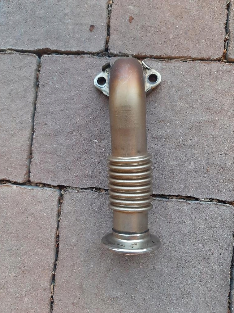 AUDI A6C7 3,0 TDI CVUB ТРУБА EGR 059131525BQ