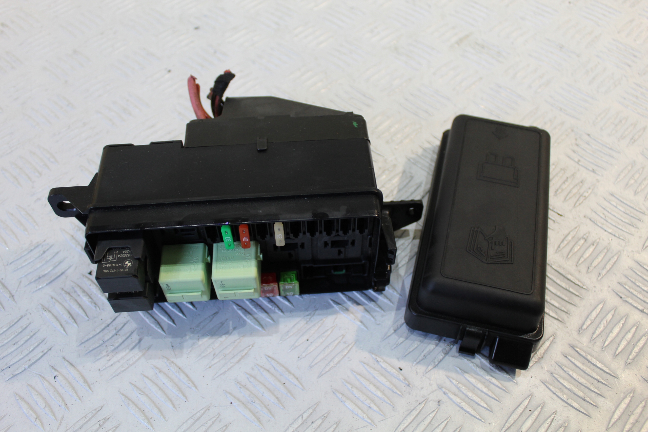 MODULE FUSIBLES BOÎTE MINI COUNTRYMAN R60