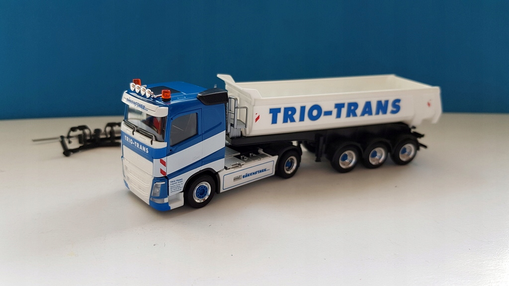 Herpa 308533 Volvo Fh sklápěč Trio-Trans 1:87