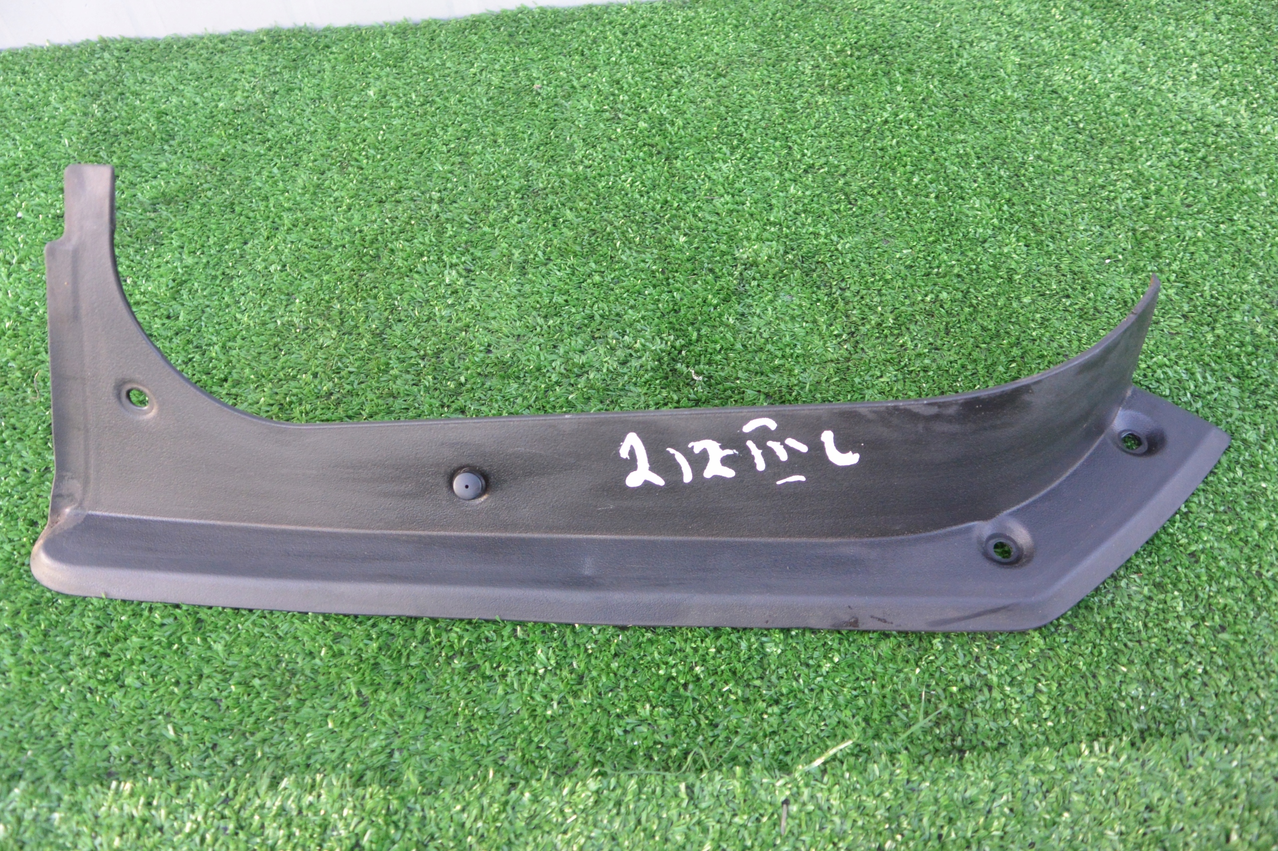 LISTWA OSŁONA BAGAŻNIKA MERCEDES W212 LEWA