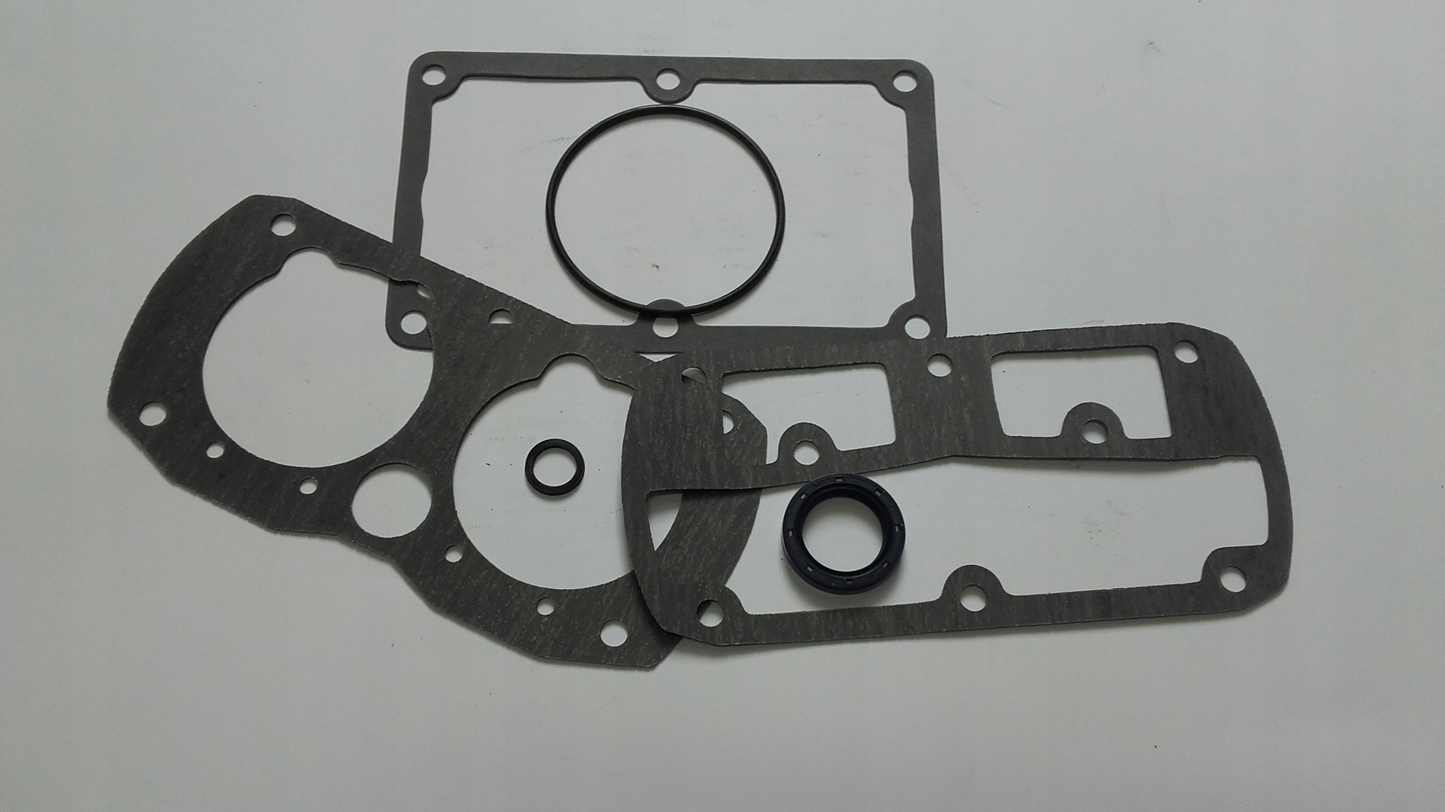 JELCZ KOMPLET USZCZELEK SPRĘŻARKI HS-31 LUBLIN