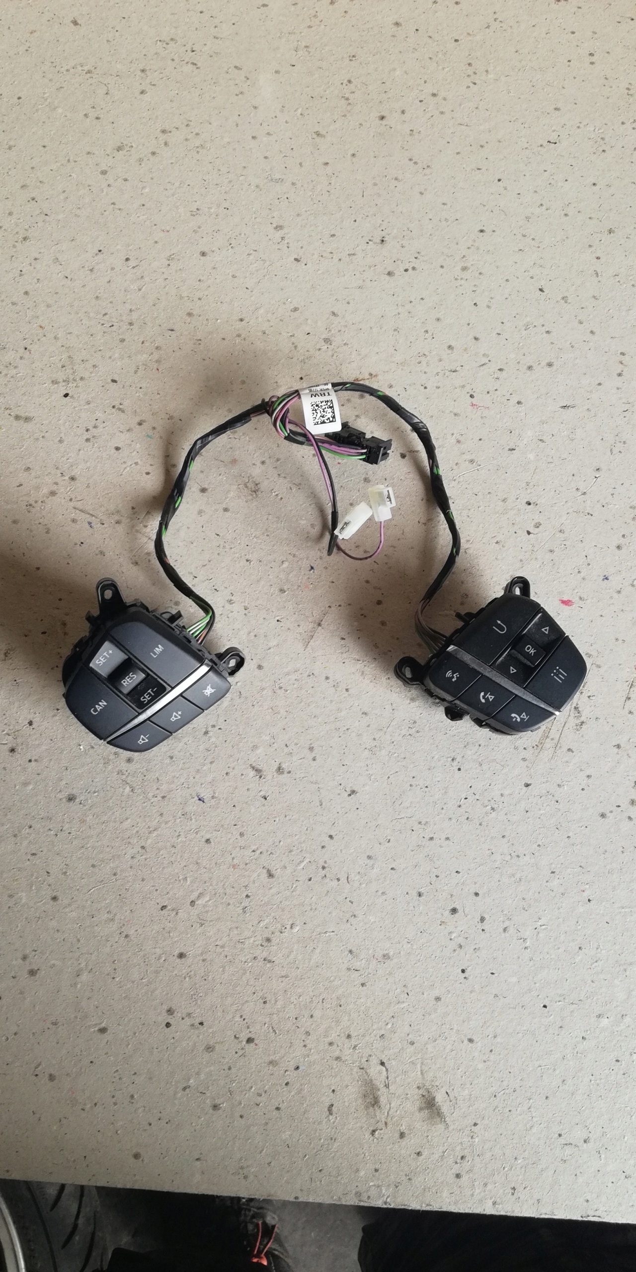 FORD FIESTA MK8 КНОПКИ РУЛЕВОГО КОЛЕСА