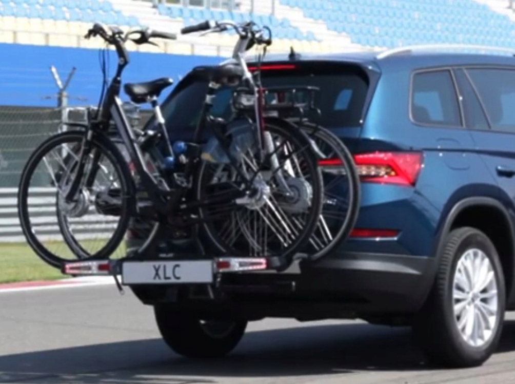 BAGAZNIK ROWEROWY hak UCHYL xlc AZURA C05 XTRA LED Number of bicycles 2