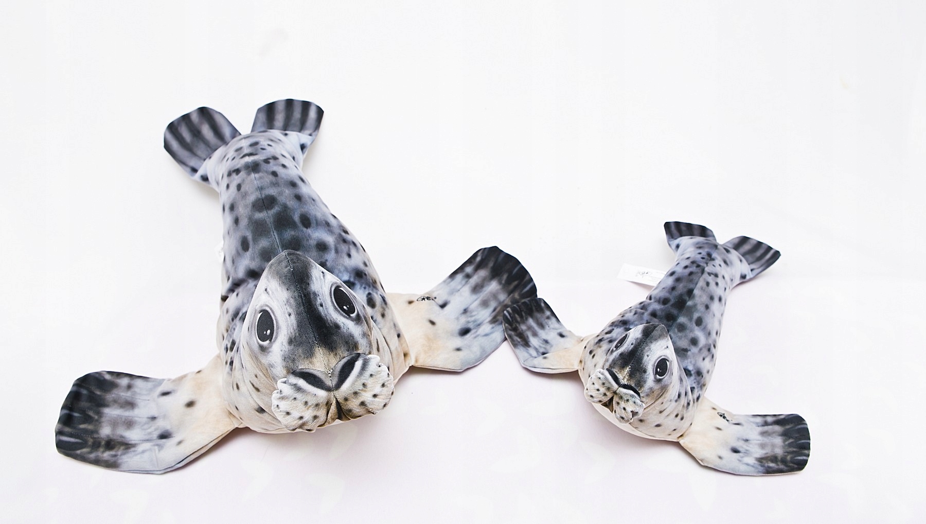 PODUSZKA RYBA FOKA FOCZKA SZARA MASKOTKA ZABAWKA Marka Gaby