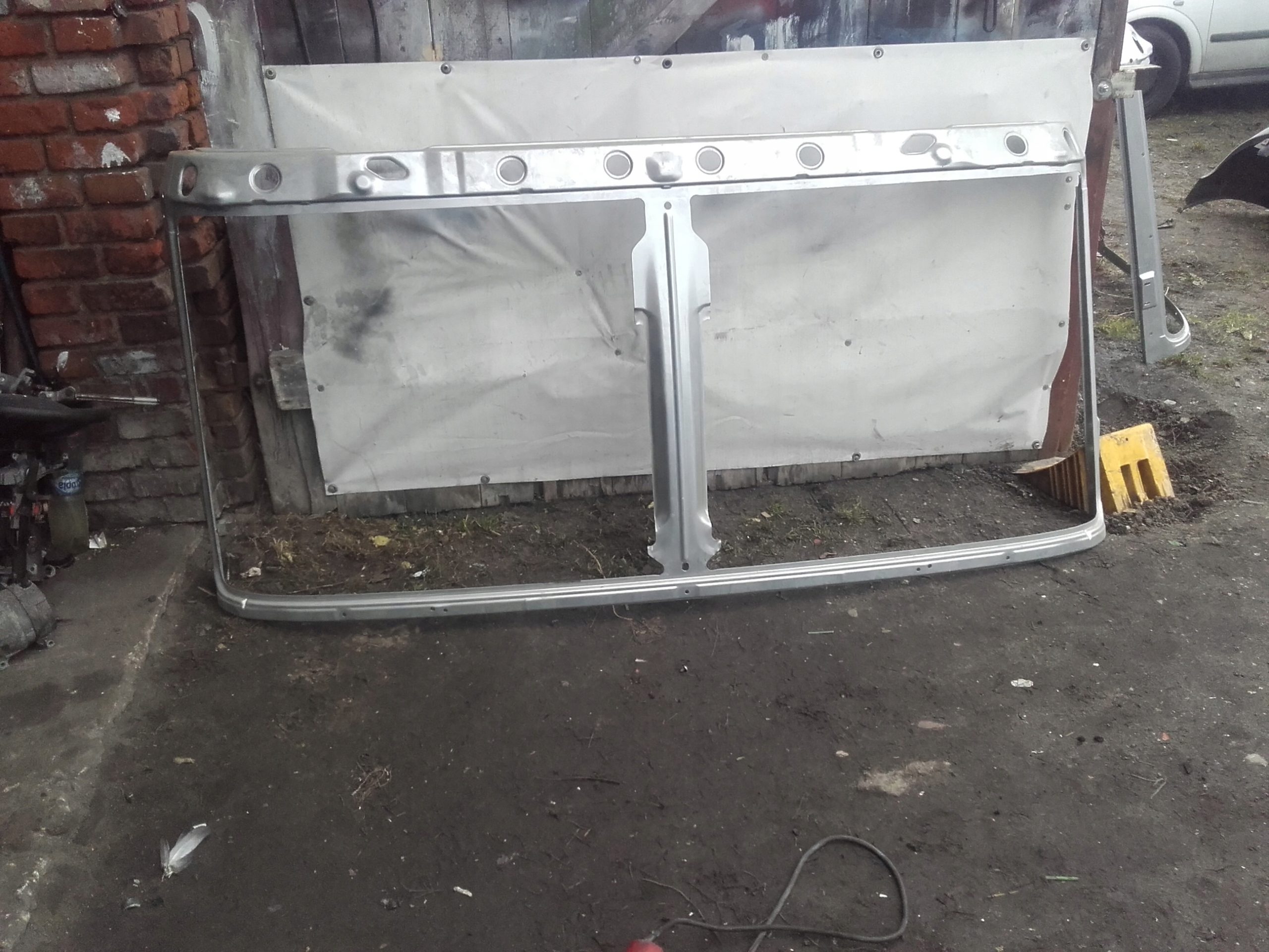 ОБШИВКА КАРКАСНАЯ РАМА ВЕТРОВОГО СТЕКЛА КАБИНЫ SCANIA R НОВЫЙ