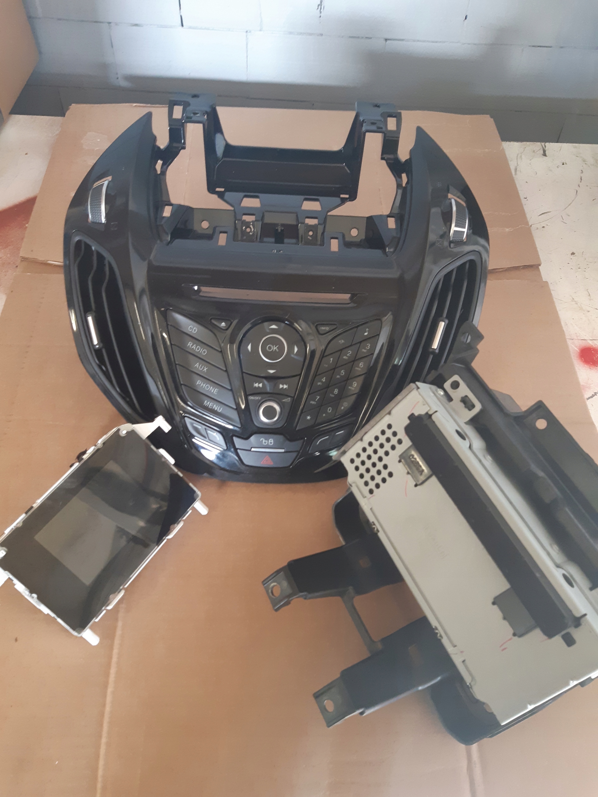 FORD B-MAX B MAX РАДИО CD ПАНЕЛЬ ГЛЯНЕЦ ЧЕРНЫЙ