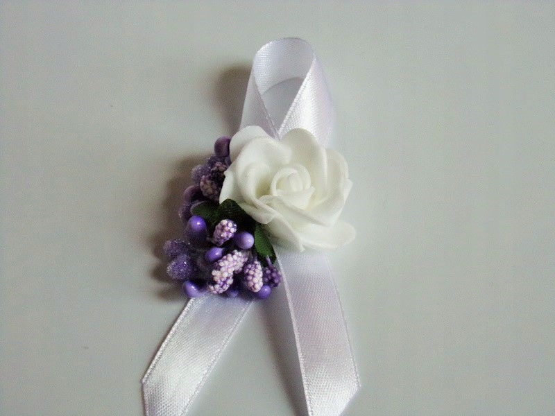 PR 14 F * Przypinka butonierka na ślub studniówkę Cechy dodatkowe brak