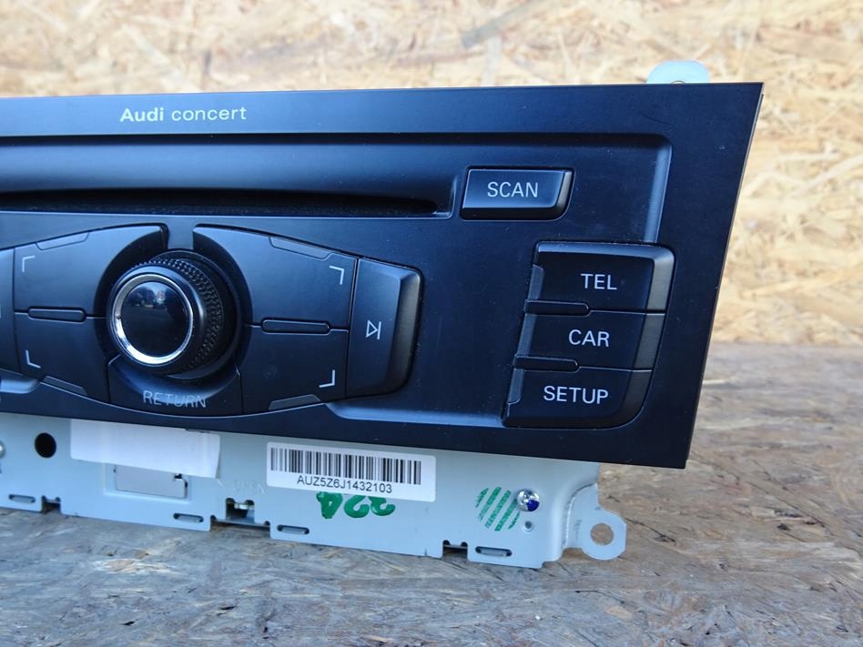 Audi a4 b8 concert stereo upgrade