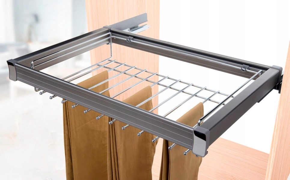 AMIX WIESZAK NA SPODNIE Z KOSZEM 590*115*470 CHROM-ALUM DX005-600