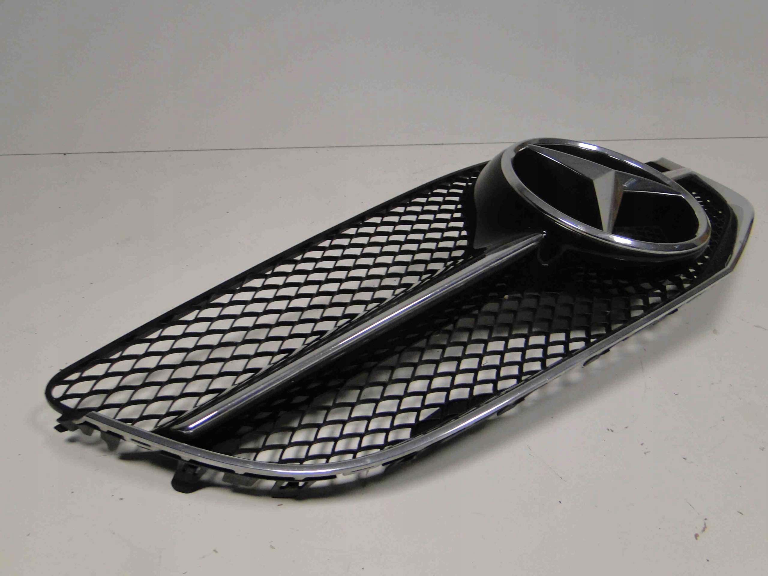 MERCEDES E KLASA 207 COUPE LIFT AMG GRILL ATRAPA Typ samochodu Samochody osobowe