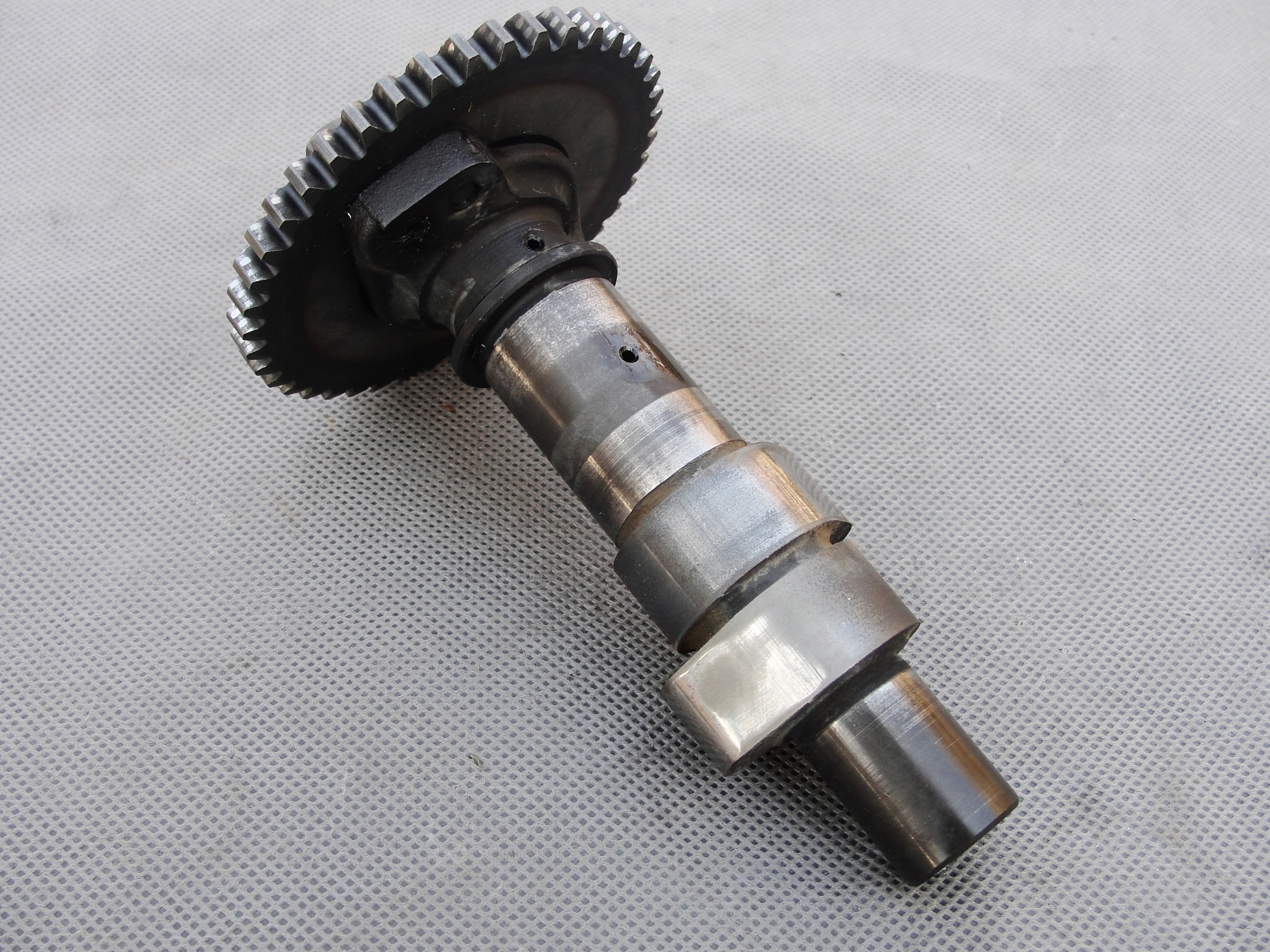 РАСПРЕДВАЛ ЗВЕЗДОЧКА ЗАДНЯЯ SUZUKI VZ 800 MARAUDER