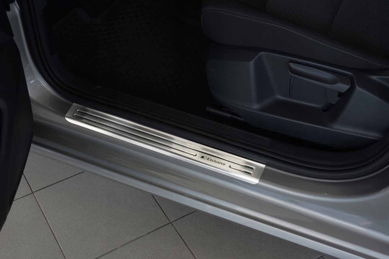 GOLF SPORTSVAN nakladki na progi progowe Producer Avisa