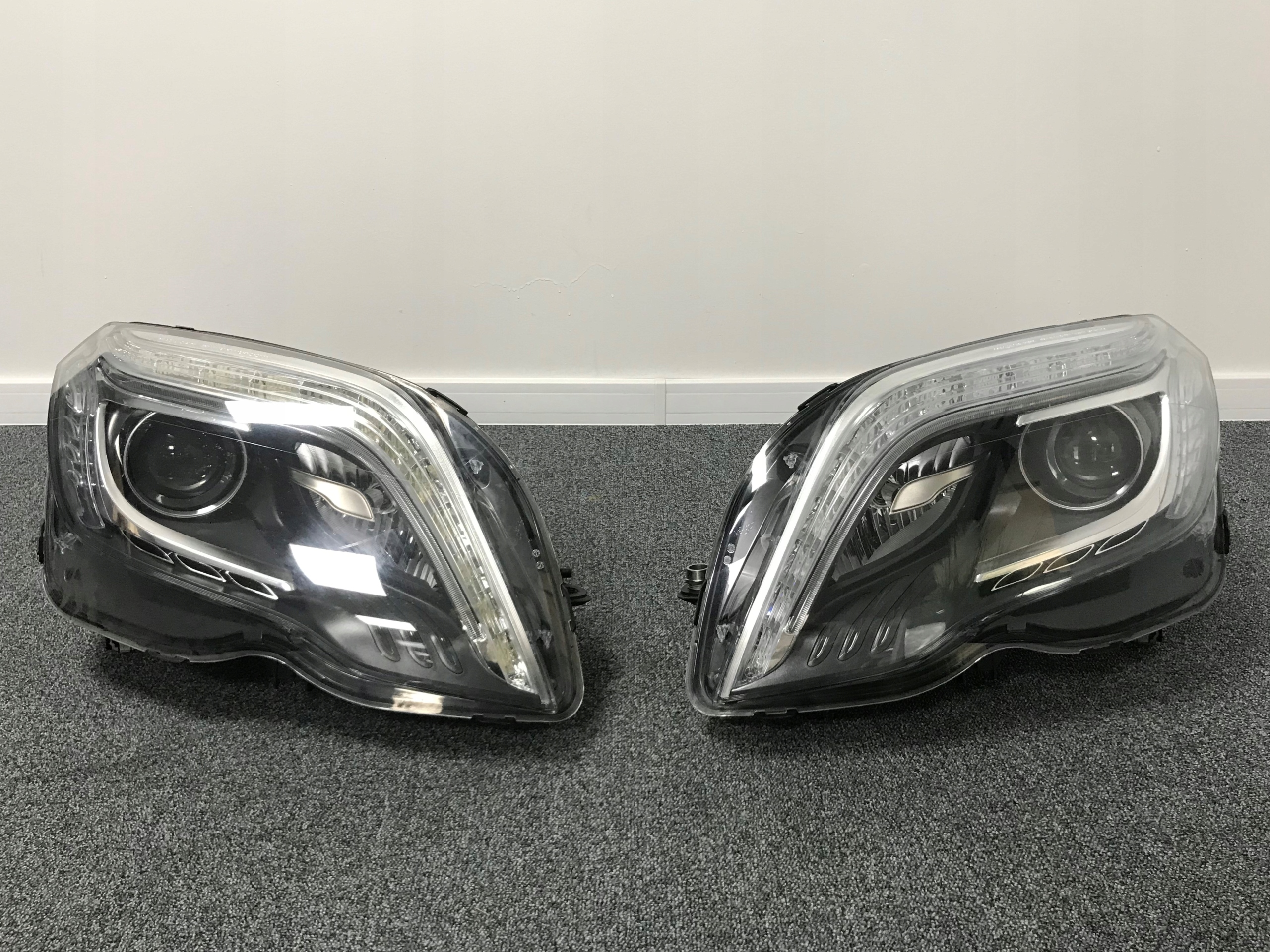 MERCEDES GLK W204 РЕСТАЙЛІНГ ФАРА БІ КСЕНОН ПРАВА