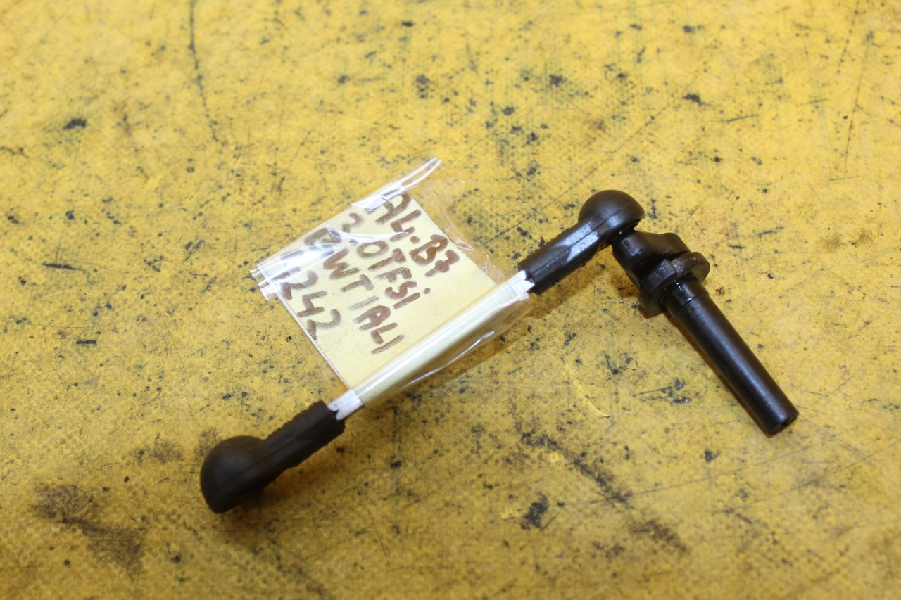 Панель управления A4 B7 2.0 TFSI BWT 06F133247