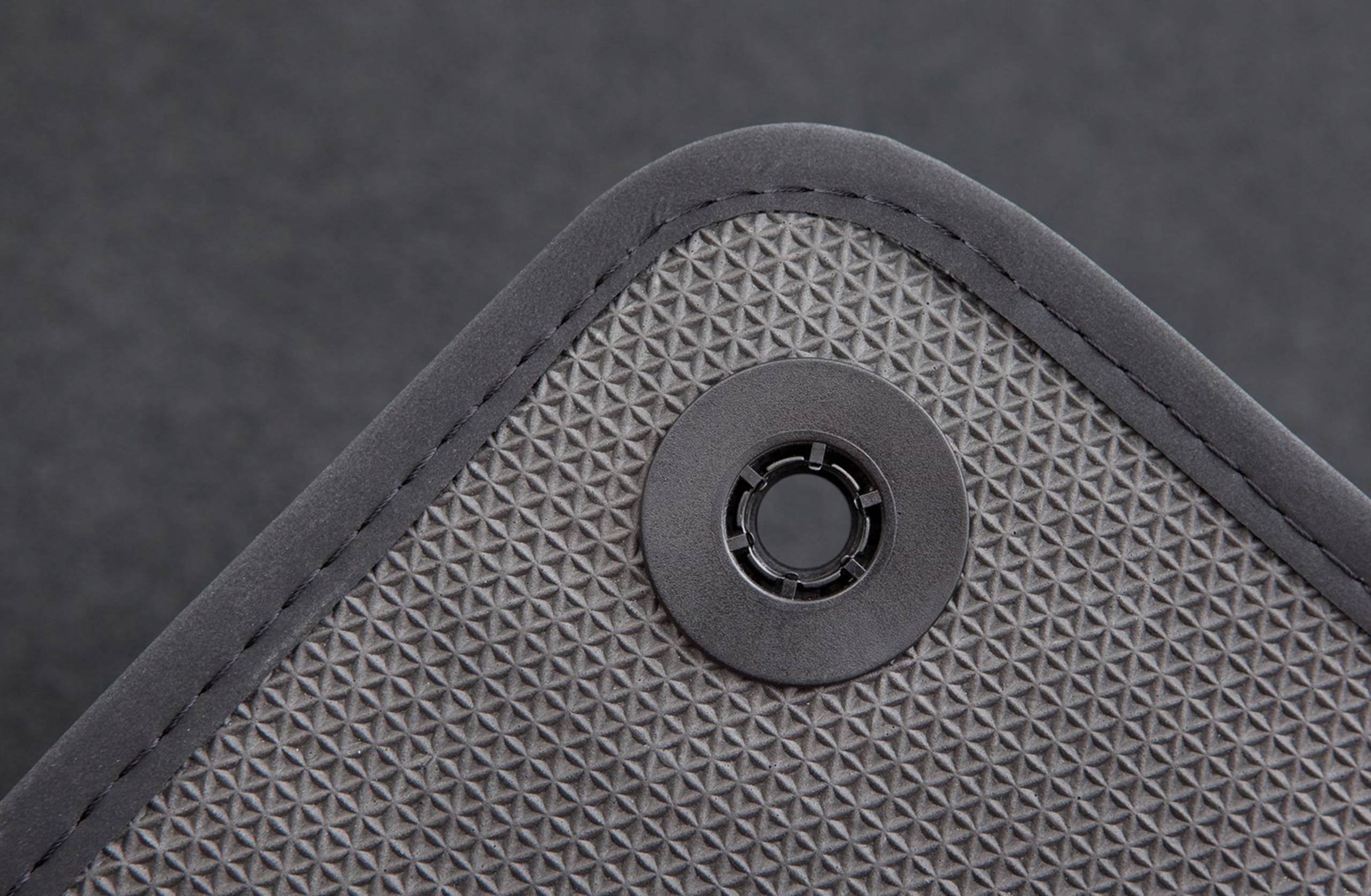 Dywaniki welurowe EXCLUSIVE do SKODA SUPERB II 2 Color black