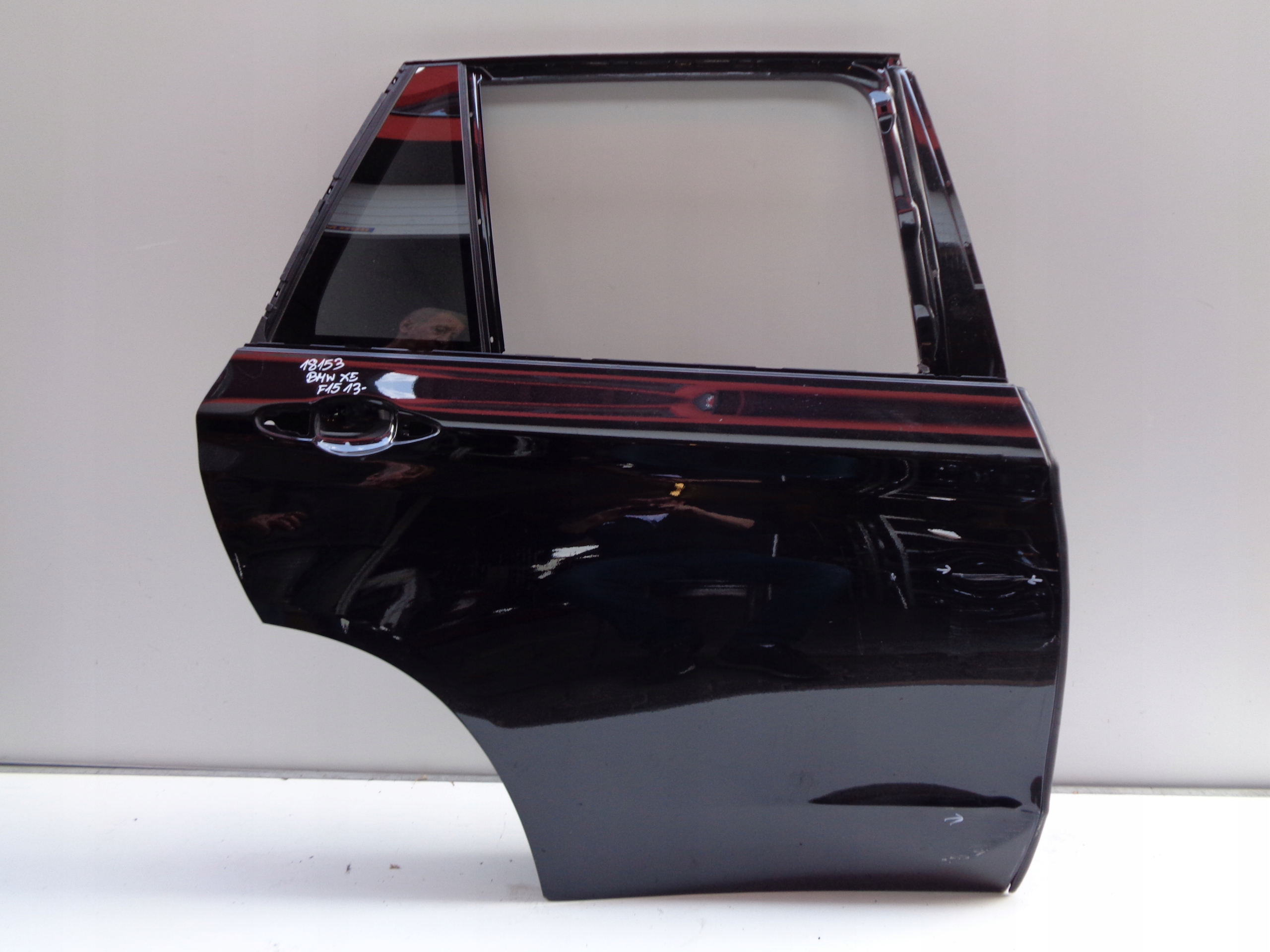 DRZWI PRAWE TYLNE BMW X5 F15 13- NR 18153