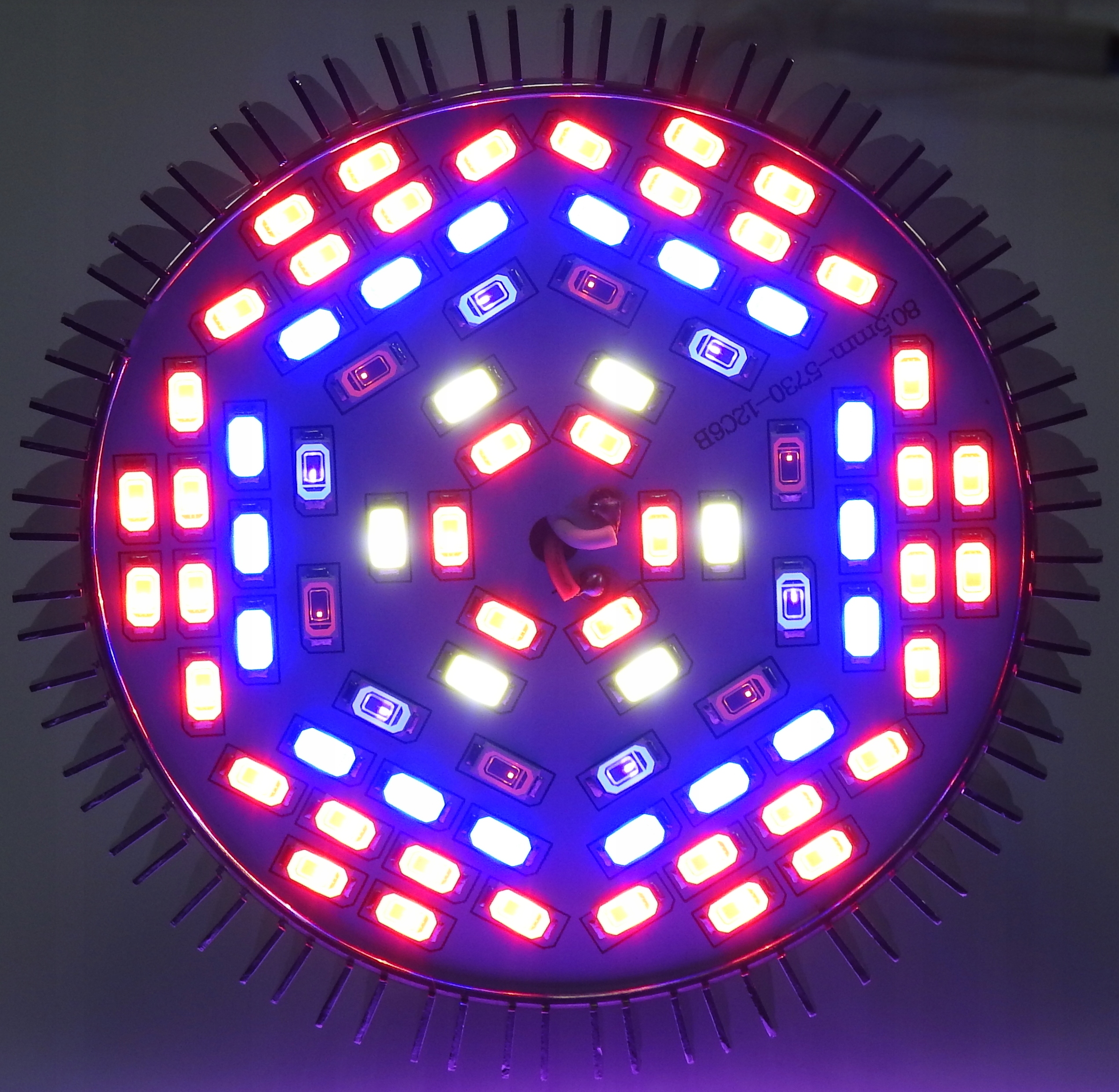 ŻARÓWKA LED GROW LIGHT DO UPRAWY ROŚLIN 50W E27 Maksymalna moc 50 W