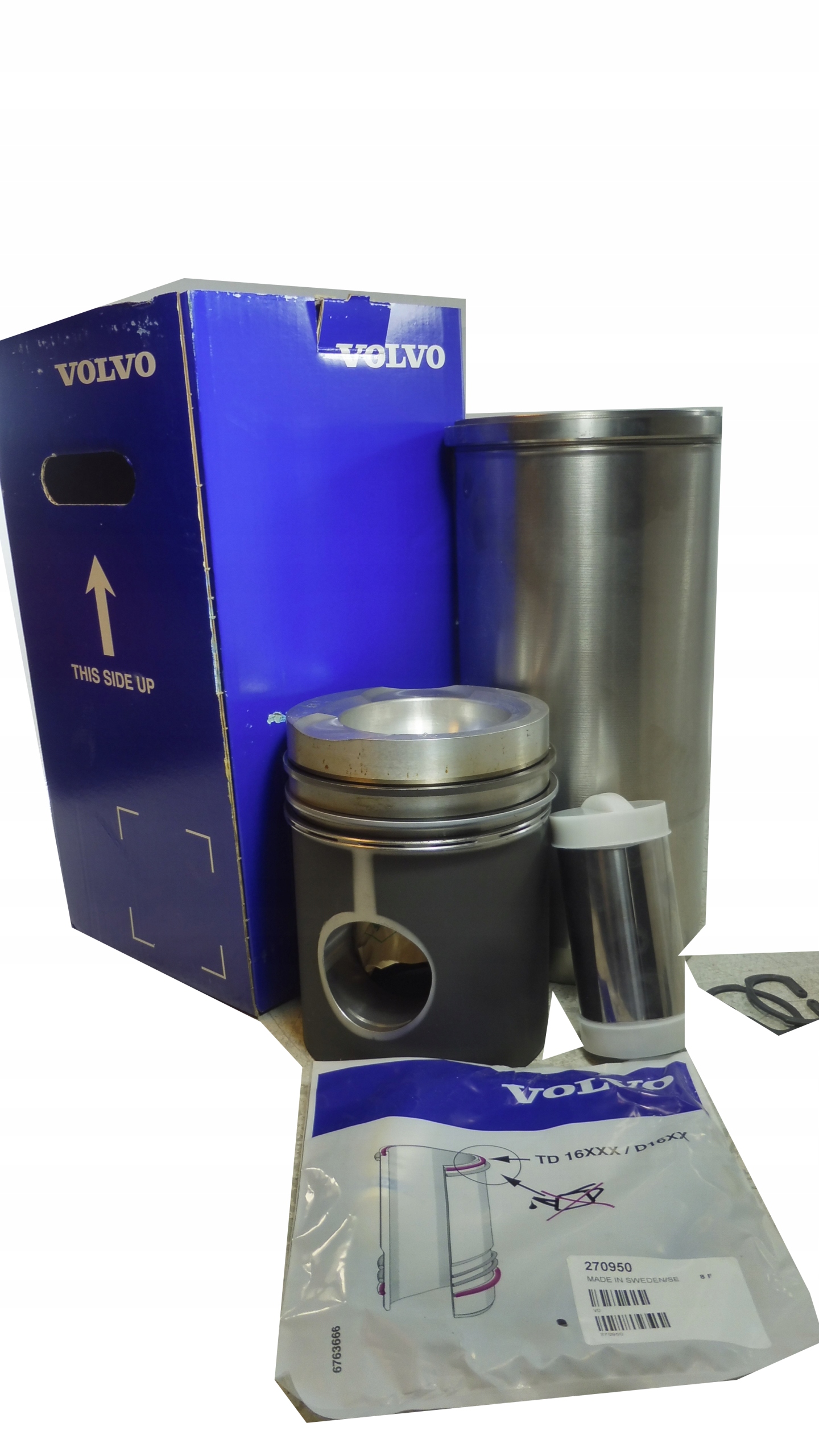 876842 - ПОРШЕНЬ ВТУЛКА VOLVO PENTA TD1210G TWD1210G TAMD122D