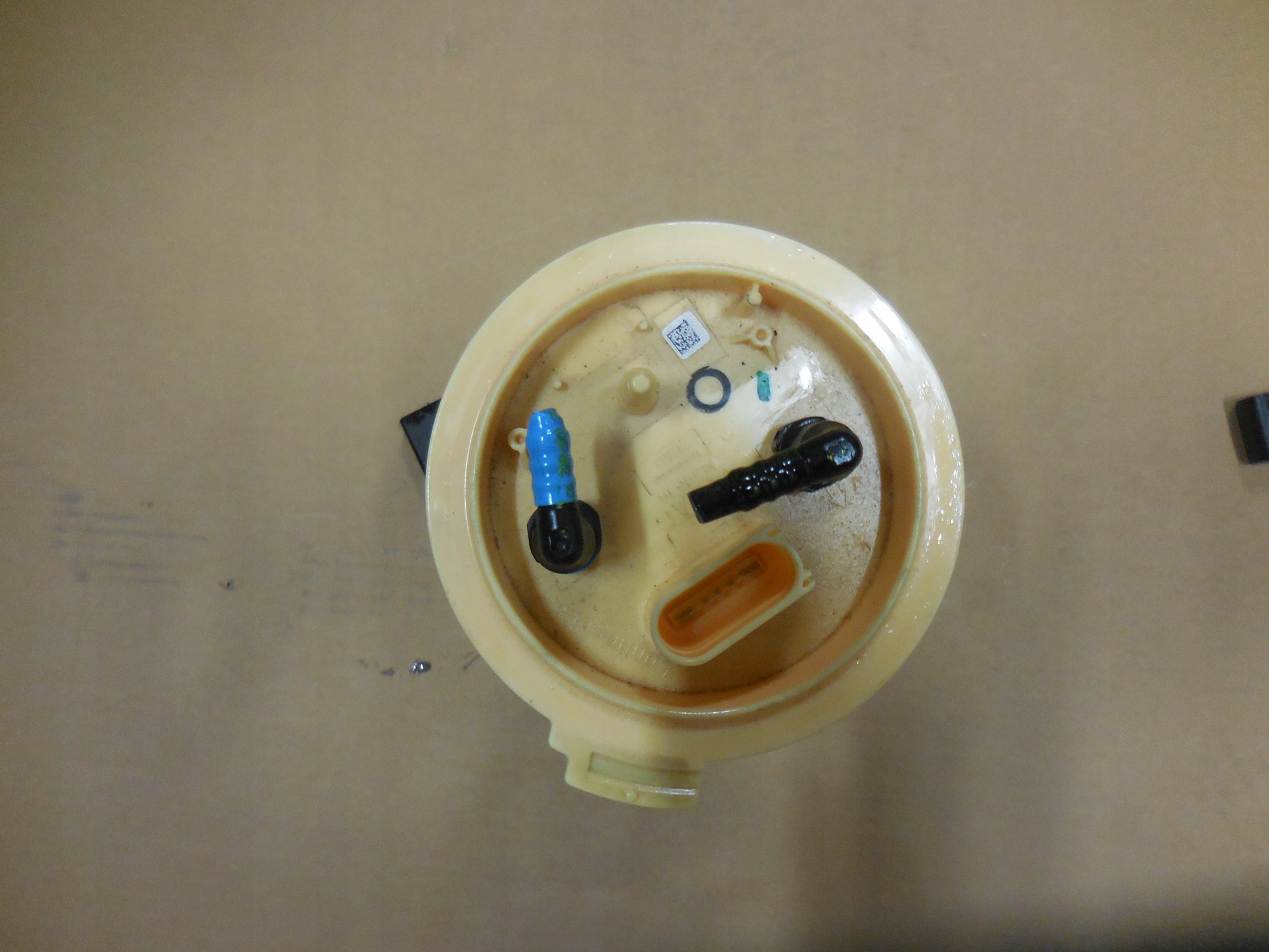 VW JETTA ТОПЛИВНЫЙ НАСОС 1K0919050AD