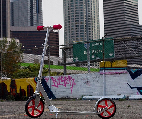 Razor hulajnoga A5 Lux duże koła 200mm srebrna Hamulec tak