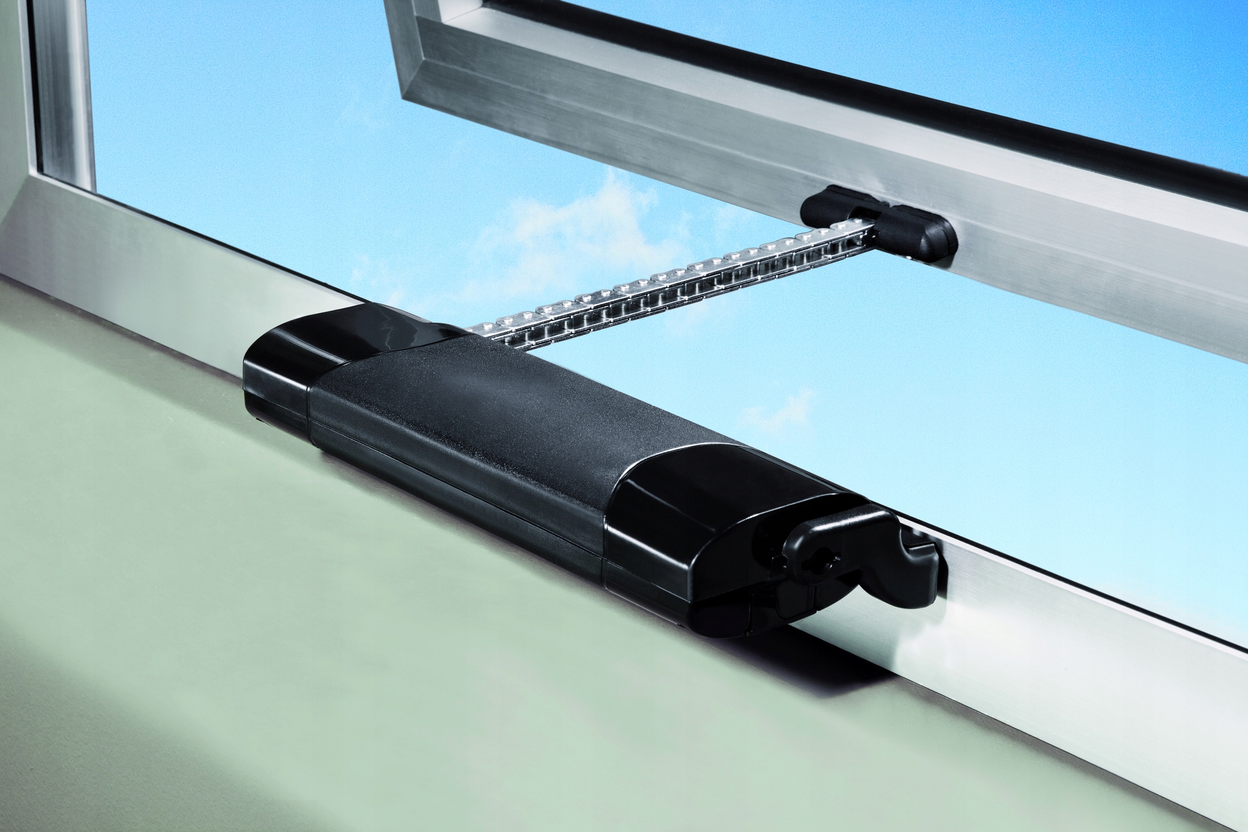 привод c 20 topp. автоматика для открывания фрамуги. электропривод для окон geze rwa 105 e. автоматика для окон и фрамуг в дом. привод открывания окна.