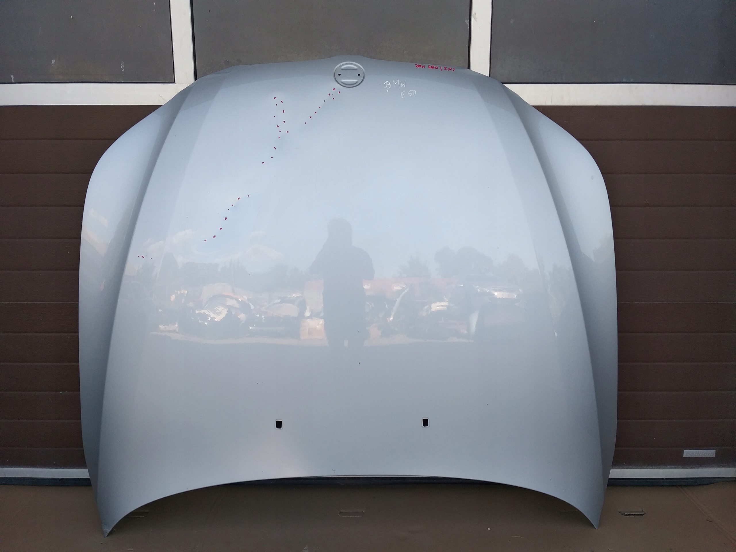 BMW E60 E61 капот крышка двигателя