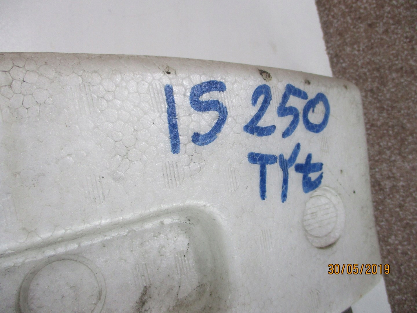 ABSORBER PARAURTI LEXUS IS250 IS300 52615-53130